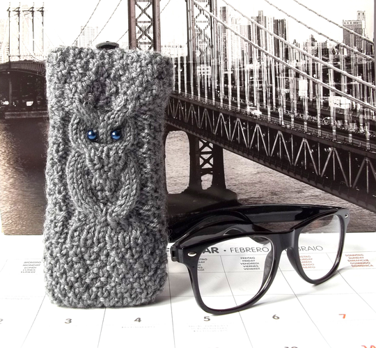 Gray Owl Glass Case, Hand Knit Reading Glasses Knitted Eyeglasses Holder, Sunglasses Case With An Owl