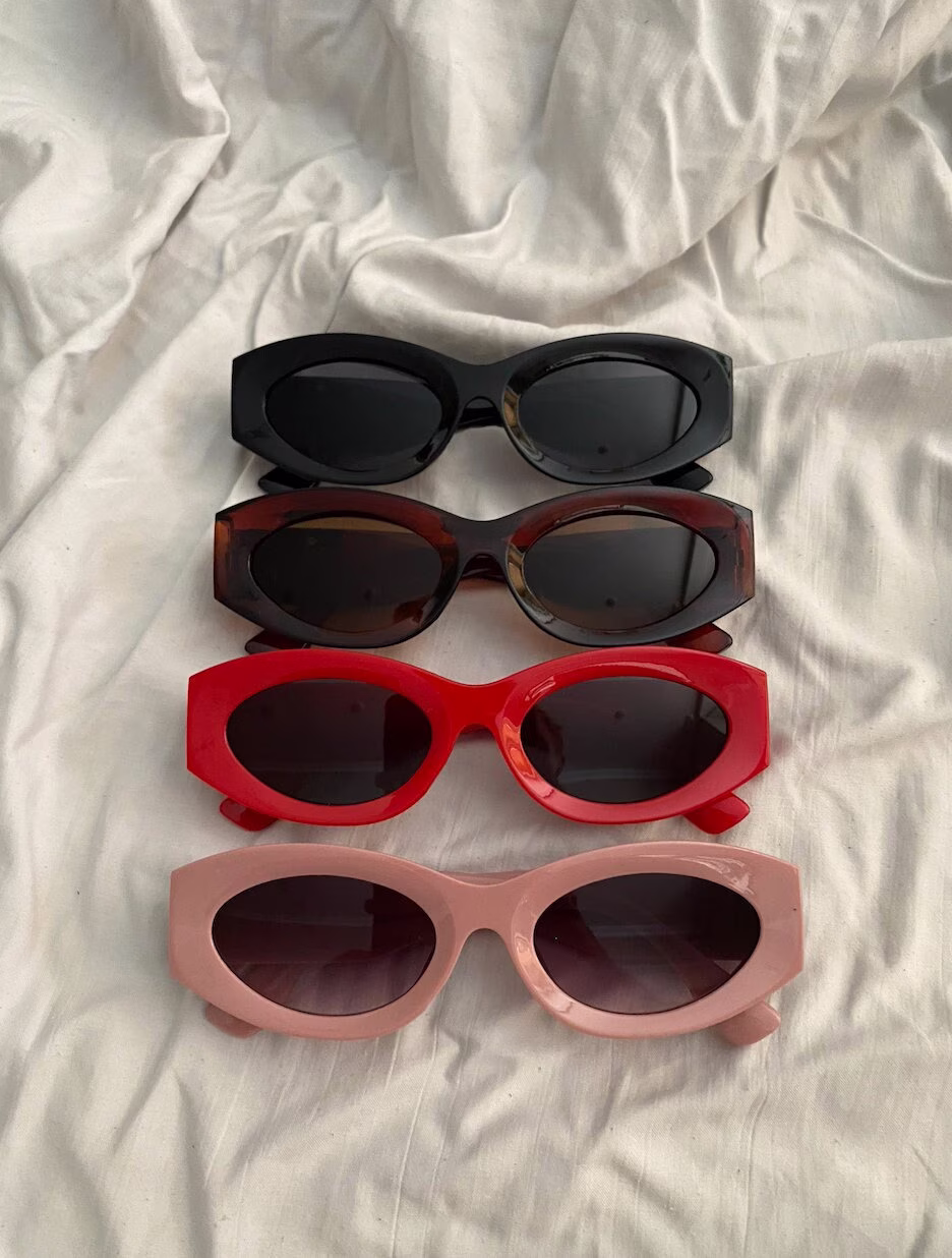 Vintage Oval Circular Y2K Clout Sunglasses - Retro Party Vibes Perfect For Raves, Halloween, Festivals, Cosplay