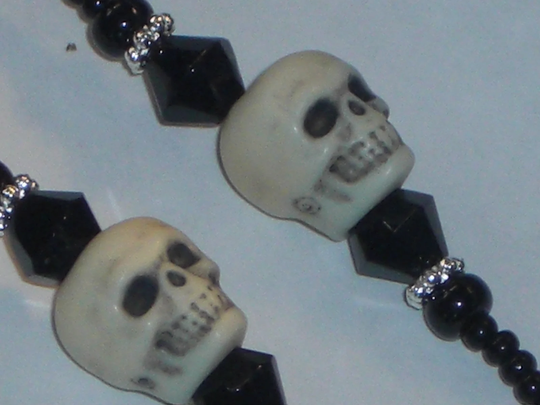 Beaded Eyeglass Chain Skulls Black Glass Seed Beads 28 Inches Fancy Ends