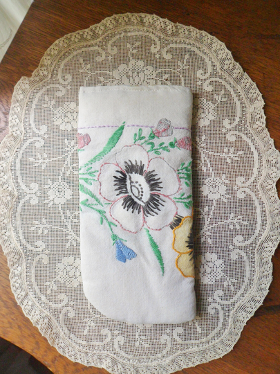 Doily Eyeglass Case, Upcycled Embroidered Linen Padded Glasses Pouch, Handmade Bag