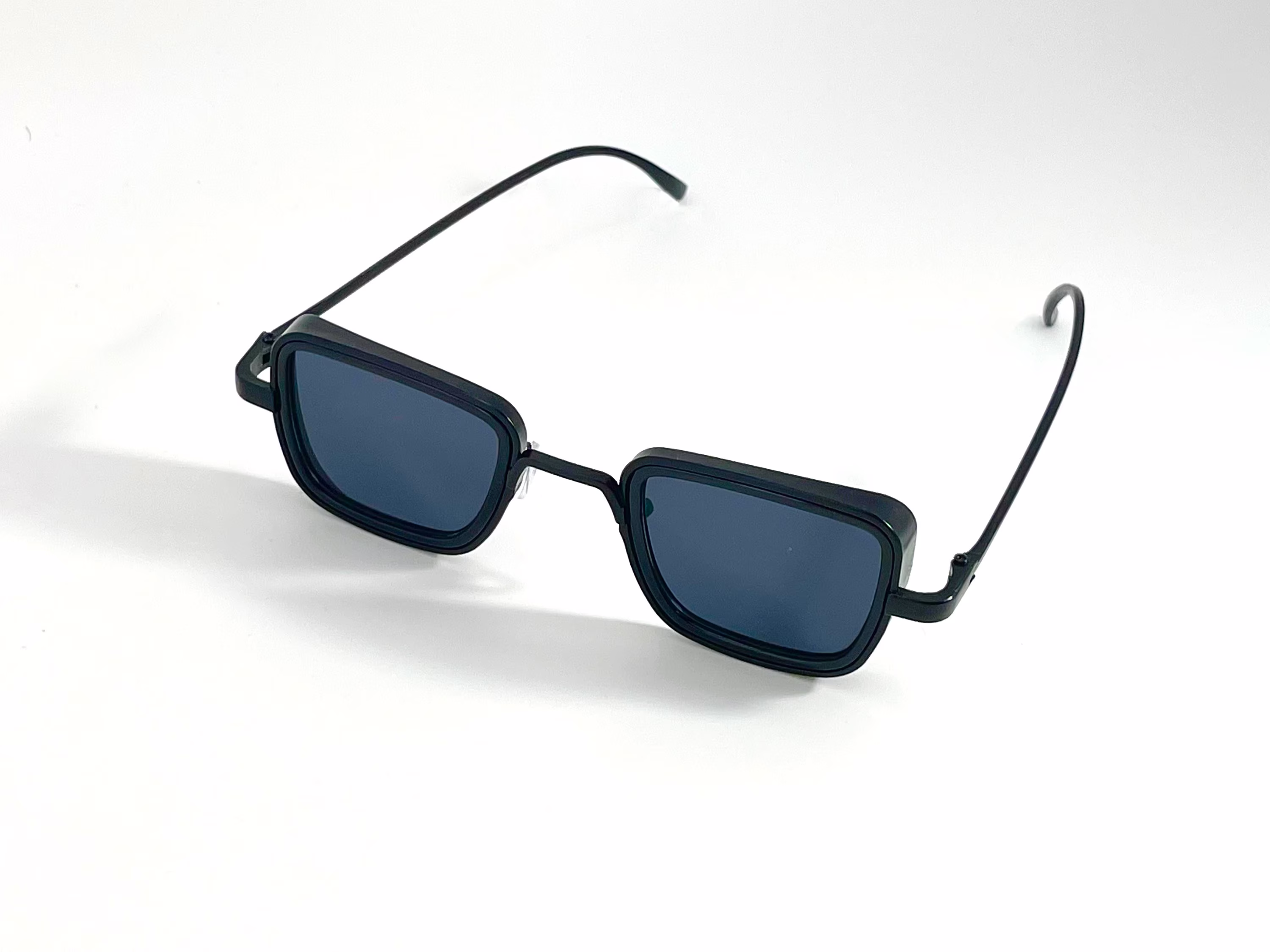 Jet Black Zinc Alloy Vintage Uv400 Sunglasses