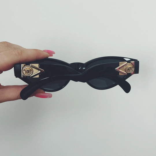 Vintage Versace Black Cat Eye Sunglasses Tinted Lenses Gold Medusa Head Logo 80S 90S 00S