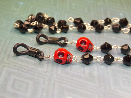 Gothic Red Black Skull Retro Vintage Style Eyeglass Chain Sunglasses Glasses Holder Clips Clip On Chains Beaded Pinup Goth Rockabilly