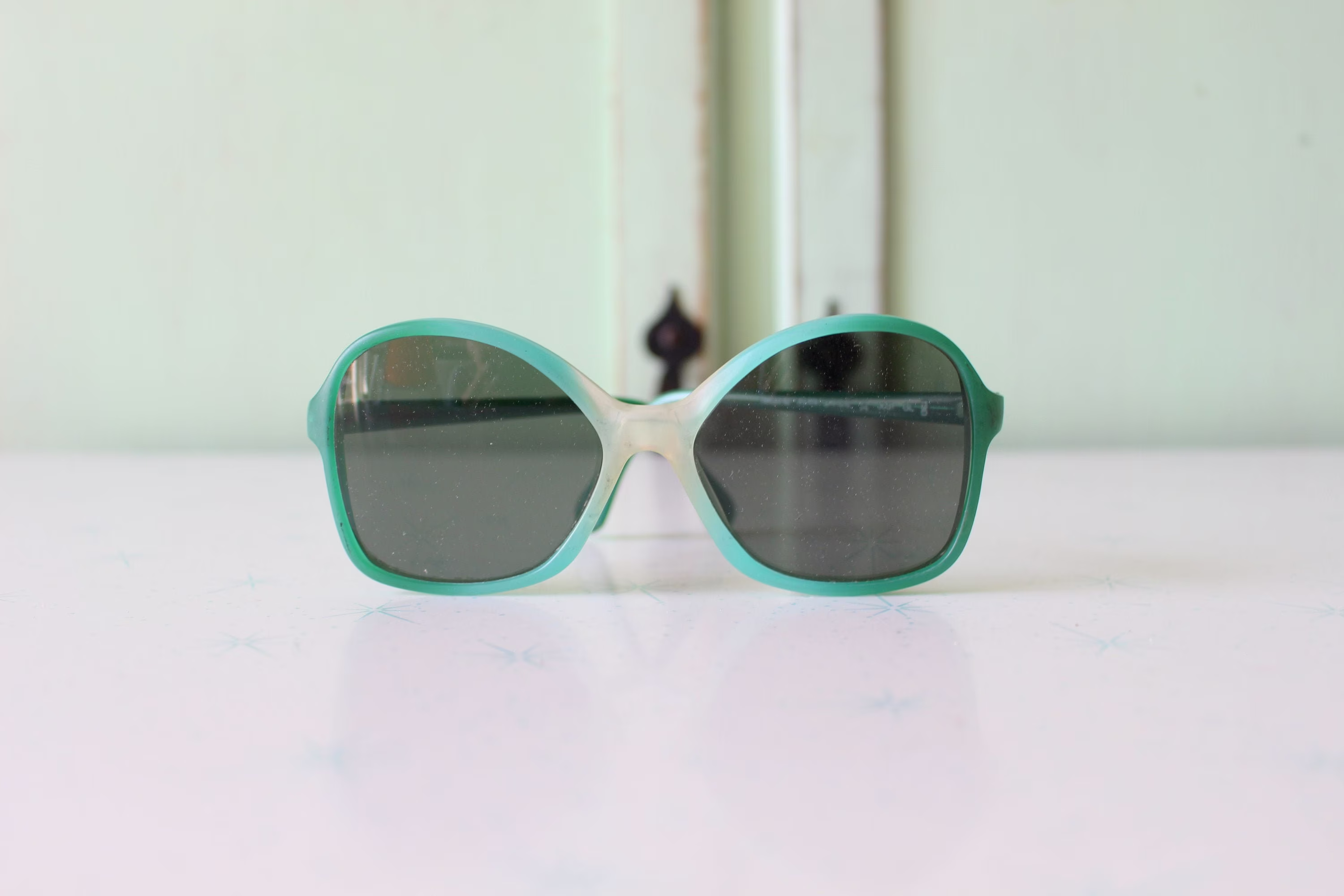 1970S Retro Dapper Blue Sunglasses...rare. Twiggy. Womens Eyewear. Big Lens. Funky. Woodstock. Hippie. Rare. Deadstock Sunglasses. Mod. Blue