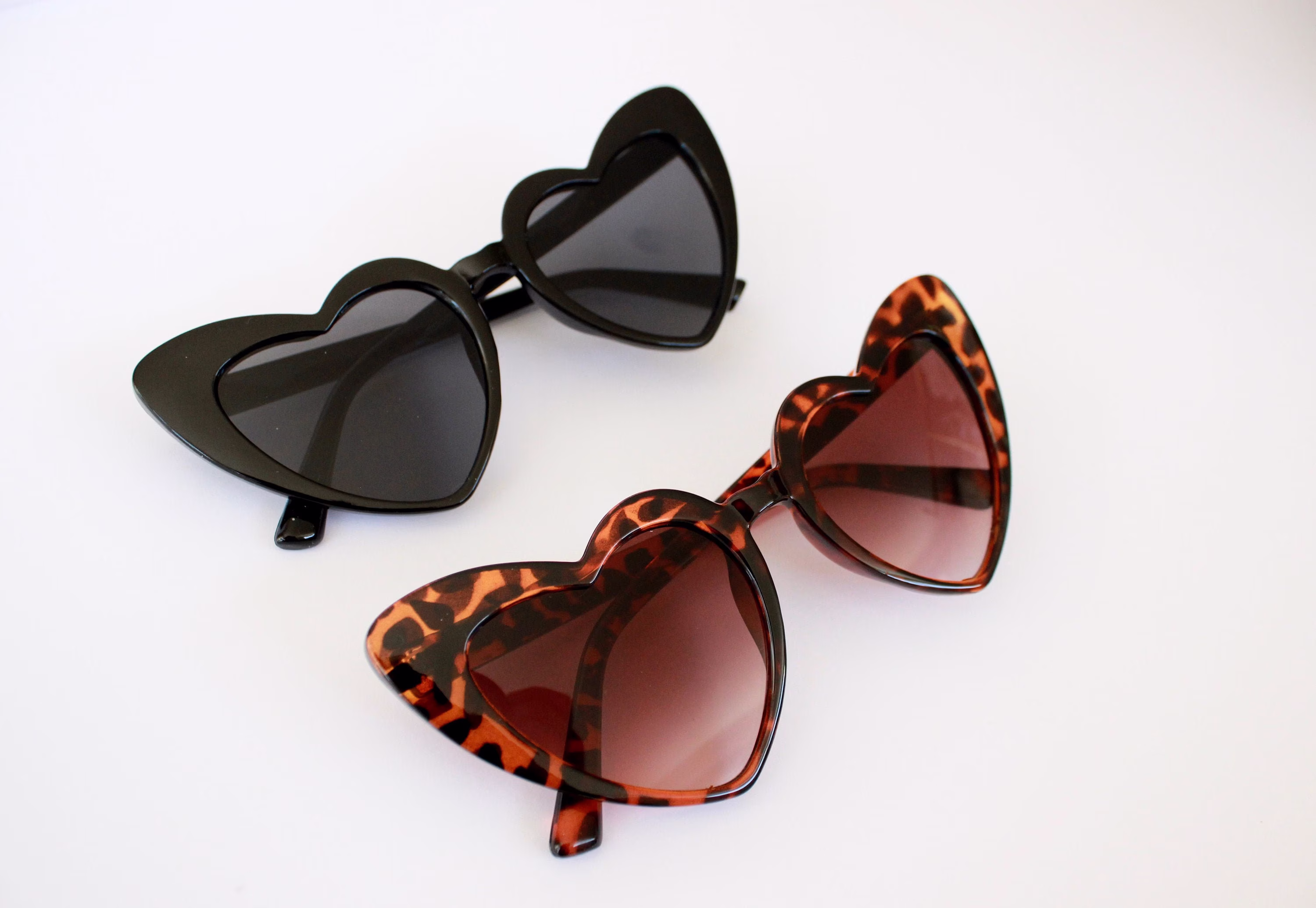 Heart Shape Sunglasses Tortoiseshell Brown Cool Actress Black Retro Sunnies Hen Fun Classy Beach Party Summer Babe Honeymoon, in The UK