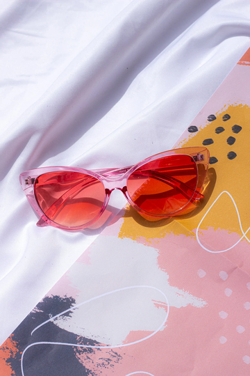 Transparent Pink Curved Classic Cat Eye Sunglasses