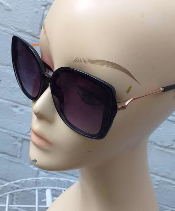 Sunglasses Oversize 70S Serpent Gold Sides