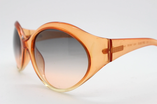 Gianfranco Ferre Y2K Vintage Sunglasses Model 535/S Made in Italy. Transparent Womens Thick Orange Oval Frame With Dark Lenses. 2000S