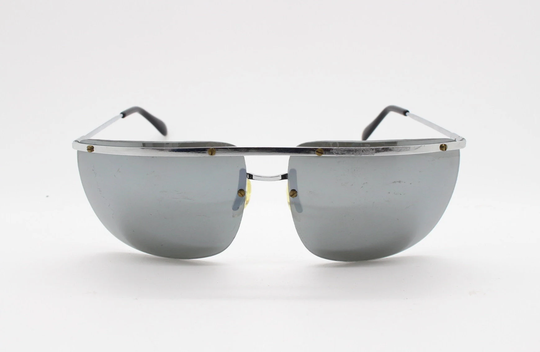 Linda Farrow 80S Vintage Sunglasses Model 171. Charismatic Chrome & Silver Mirror Bug Eye. Luxe Gallery Projects