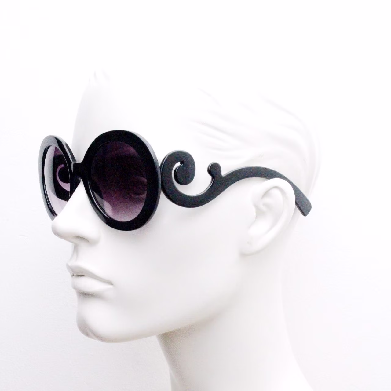 Y2K Vintage Oversized Round Sunglasses. Women's Black Gloss Frame With Smoky Gradient Lenses & Swirling Arms. Unused Nos. 2000S