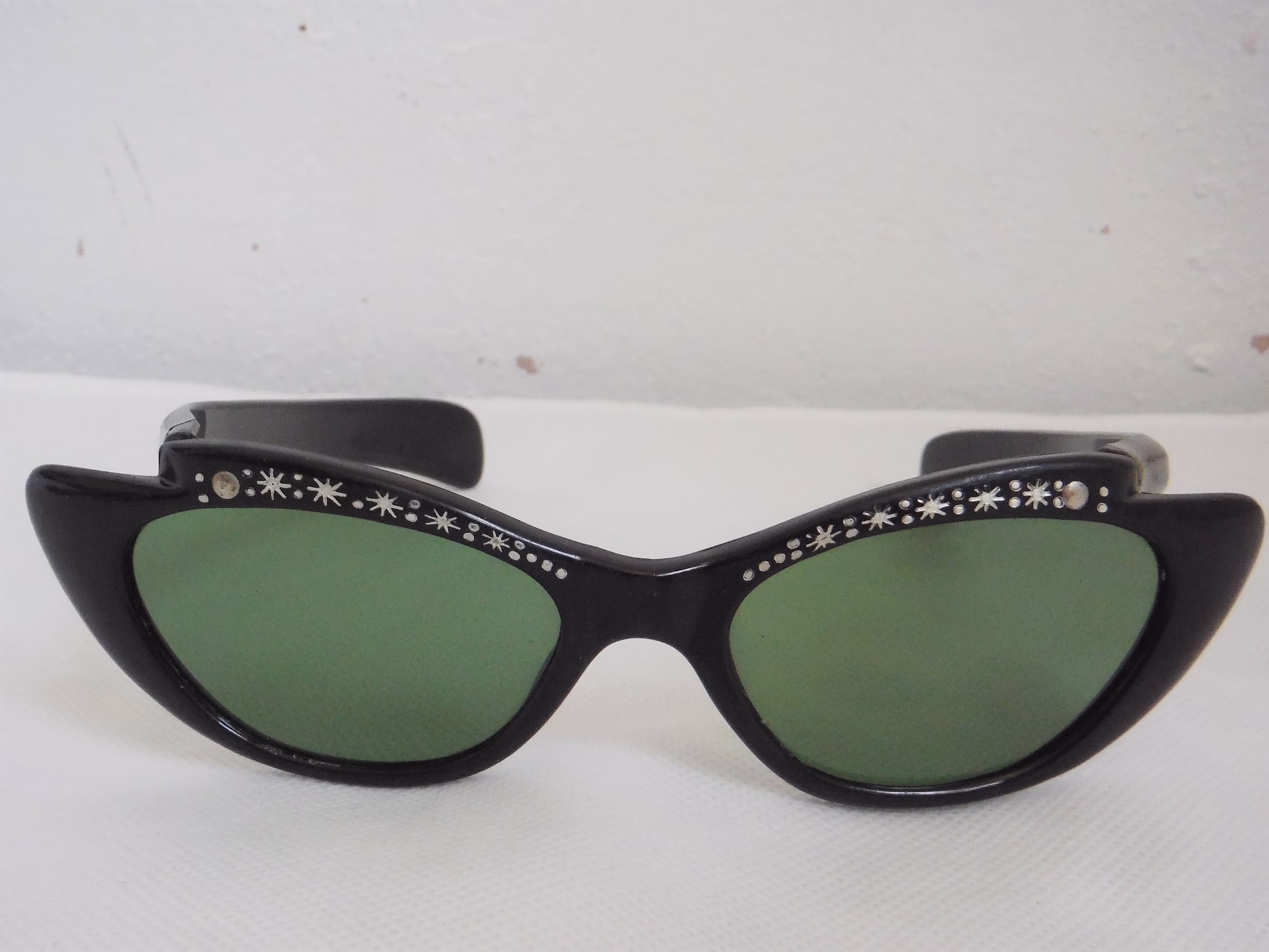 1960S Cat Eye Sunglasses