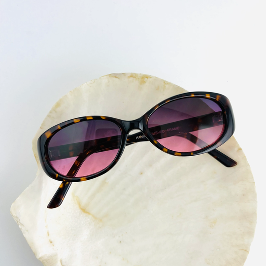 Authentic Vintage 90S Tortoise Shell Oval Sunglasses With Two Tone Color Lens