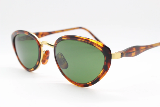 90's Vintage Oval Cat Eye Sunglasses. Gold Metal Frame Encasing Tortoise Insets With Emerald Green Lenses. 60S Style Nos