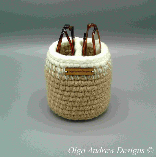 Small-Medium Round Divided Glasses Stand Holder, Eyeglass Multiple Double Olgaandrewdesigns