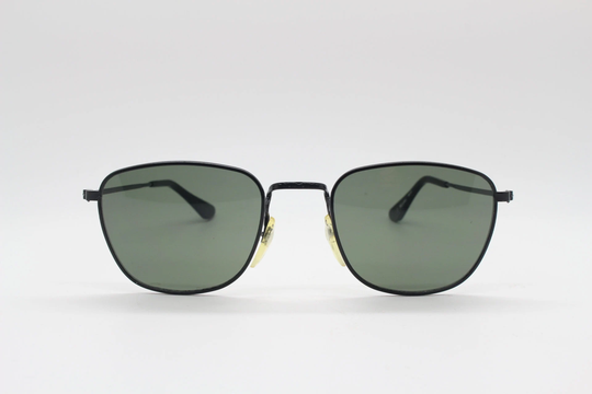 Linda Farrow 80S Vintage Sunglasses Model 405. Minimal Slim Black Frame Refined Aviator. Luxe Gallery Projects