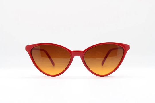 Vintage Y2K Red Cat Eye Sunglasses. 2000S Womens Slim Cateye Frame With Graduated Lenses. 50S Style Rockabilly, Pin Up. Nos Catseye
