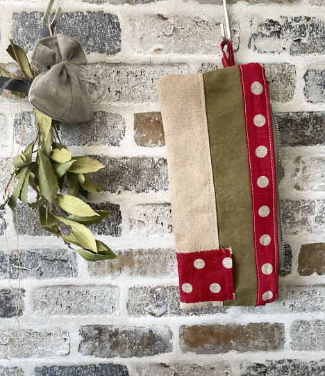 Naturel Linen Zippered Wristlet, Oversized Envelope Clutch Bag , Polka Dot Cosmetic Bag Vegan Bag, Gift For Travelers, Gift Mom