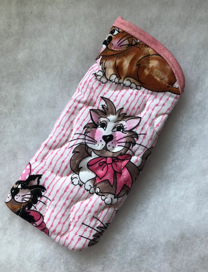 Quilted Sunglass/Eyeglass Case - Cats On Pink Stripes
