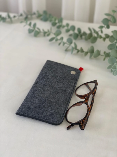 Felt Glasses Case, Grey Protective Case With Button