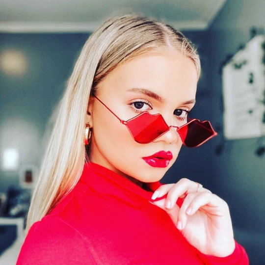 Metal Lips Sunglasses