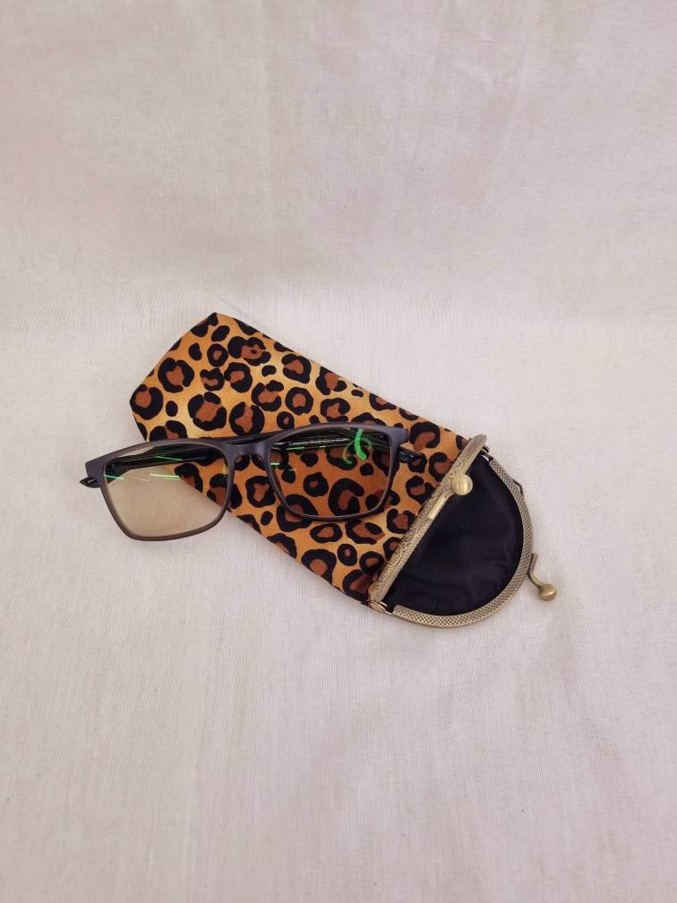 Leopard Print Glasses Case/Kiss Clasp Sunglasses Case/Reading Case/Eye Wear Case/Pencil Case