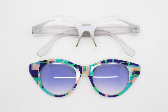 Swatch 90S Cat Eye Modular Sunglasses Made in Switzerland. Abstract Multi Coloured Detachable Clip On To Transparent Frame. Nos