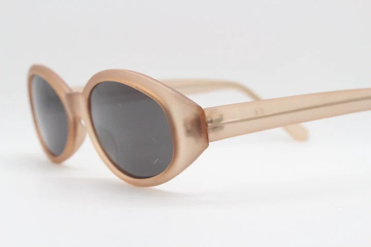 90S Vintage Oval Sunglasses. Transparent Matt Peach 60S Mod Style Frame With Contrasting Lenses. 2000's. Y2K. Unused Nos