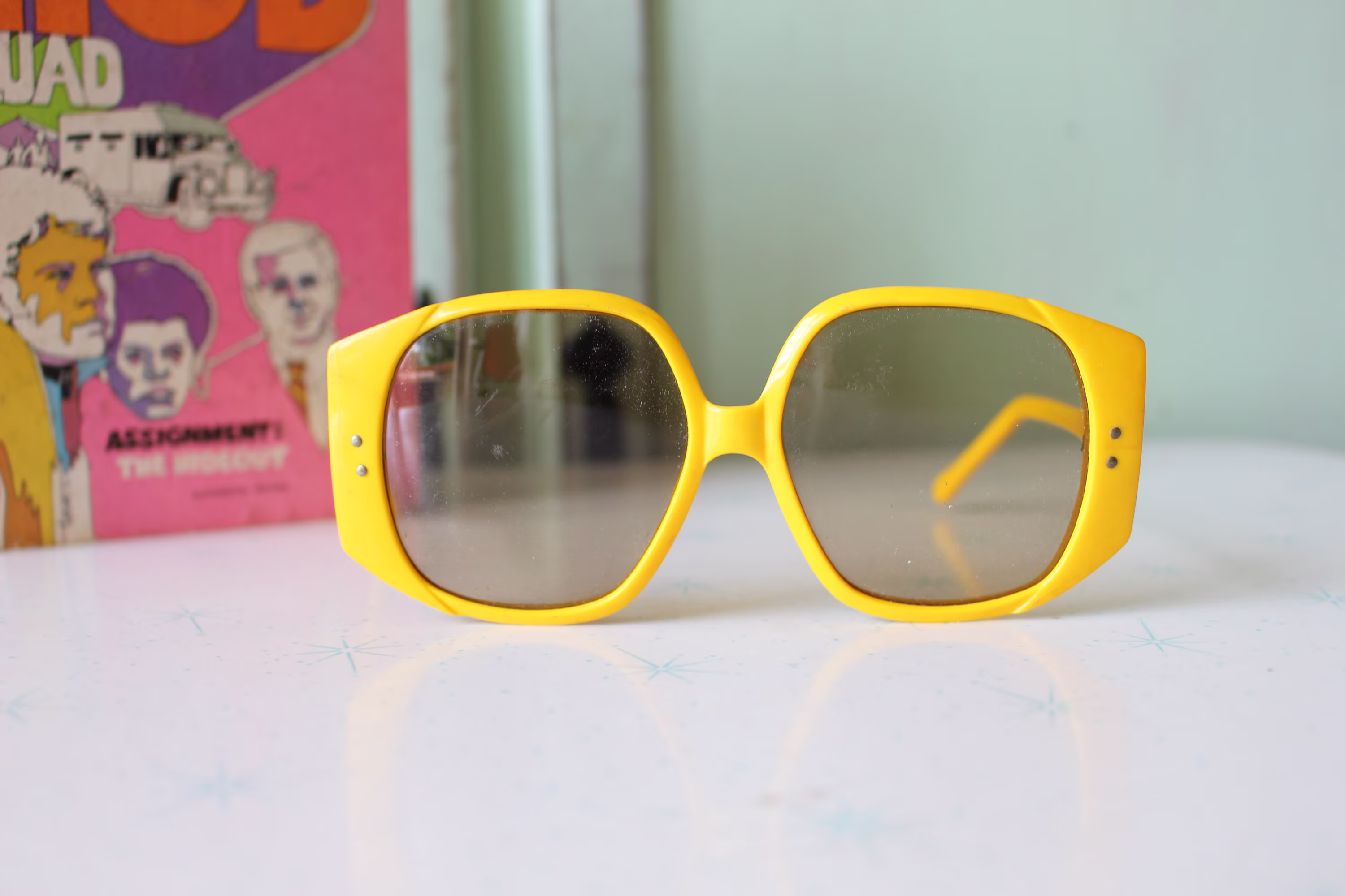 1970S Twiggy Mod Sunglasses Rare. Twiggy. Womens Eyewear. Big Lens. Funky. Woodstock. Hippie. Deadstock Sunglasses. Mod. Yellow