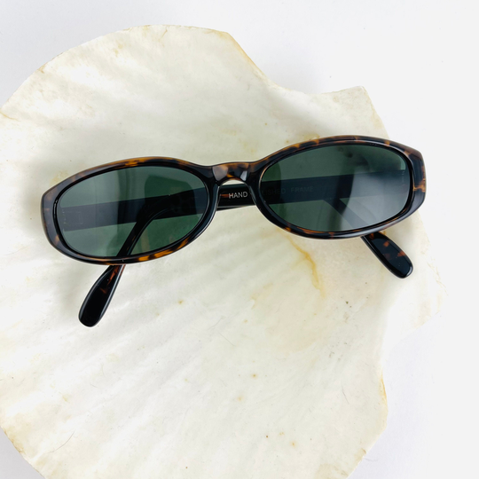 Authentic Vintage 90S Slim Brown Tortoise Oval Sunglasses