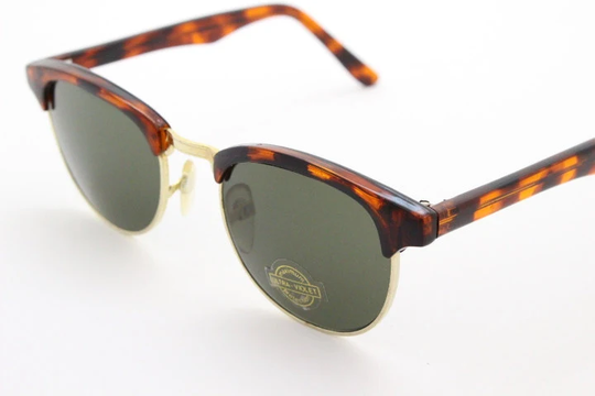80S Vintage Clubmaster Style Sunglasses. Classic 50S Half Frame in Honey Tortoise With Green Lenses. Nos