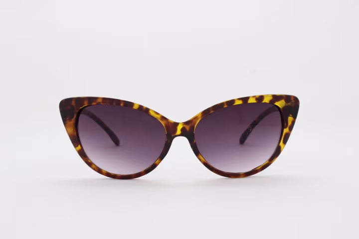 Vintage Y2K Pointed Cat Eye Sunglasses. 2000S Women Dark Tortoise Cateye. 50S Rockabilly, Pin Up. Nos Cateyes