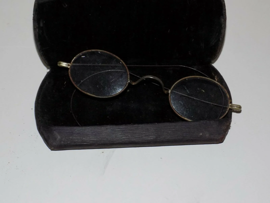 Vintage Wire Frame Eyeglasses Glasses With Hard Case