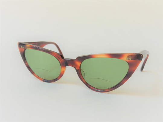 Vintage Cat Eye Sunglasses, Bi Focal Readers, American Optical 5.25, Tortoise Design
