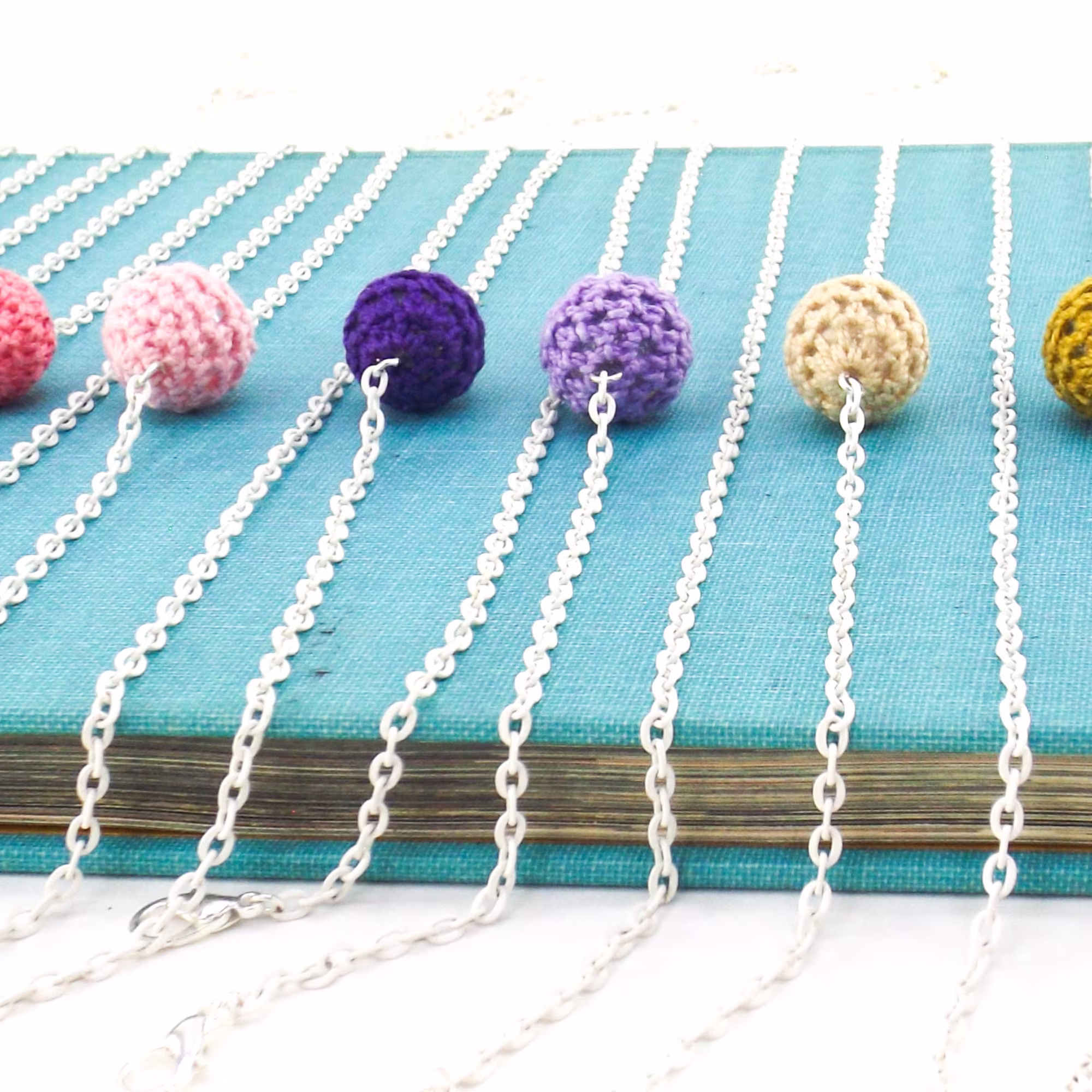 White Eyeglass Chain Crocheted Bead | Women's Face Mask Lanyard Sunglasses Holder Necklace For Glasses