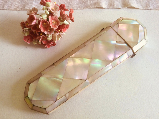 Antique 19Th Century English Victorian Mother Of Pearl Panel Inlaid Silver Mounted Eyeglasses/Spectacles Case