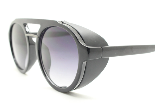 Y2K Vintage Round Goggle Sunglasses in Black Frame With Folding Side Blinkers Gradient Lenses. Spoilers. 2000S Nos